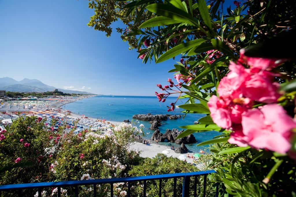 Grand Hotel De Rose Scalea Εξωτερικό φωτογραφία
