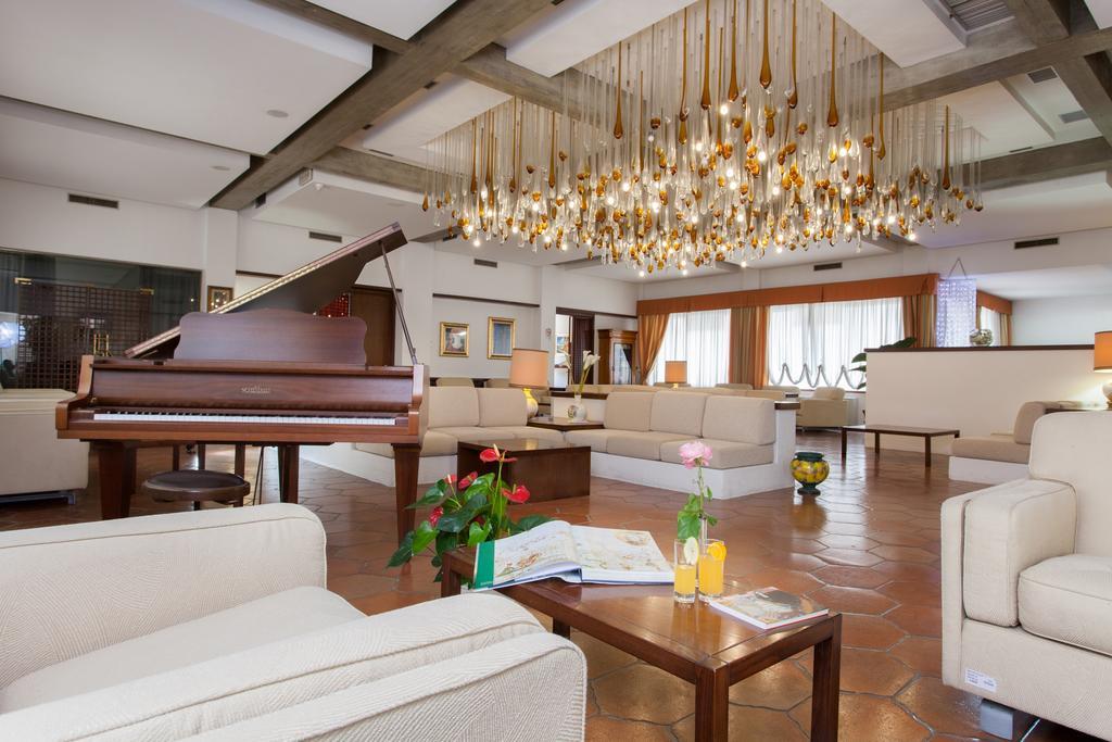 Grand Hotel De Rose Scalea Εξωτερικό φωτογραφία